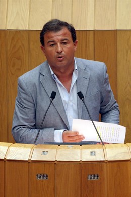 O conselleiro de Economía e Industria, Javier Guerra, intervirá no Pleno do Parl