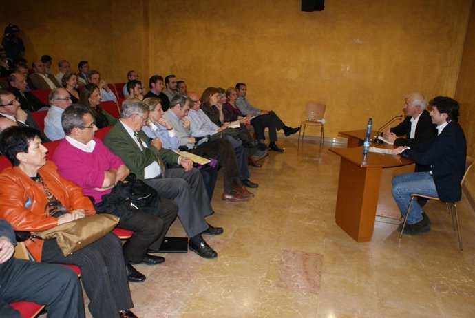 Eloy Suárez (PP) En Un Acto Electoral En 2011.