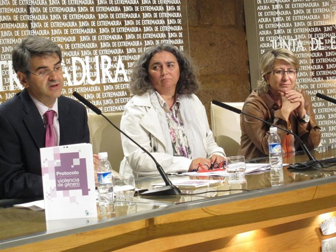 Momento De La Rueda De Prensa De Presentación Del Protocolo