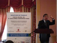 Vara asegura que la energía nuclear "tiene los días contados" y cita ese plazo en "20 ó 30 años"