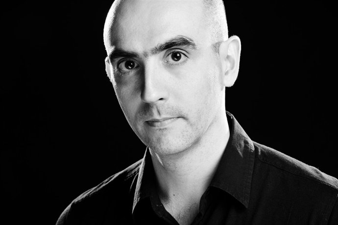 Alfredo Sanzol, Autor De 'Delicadas'