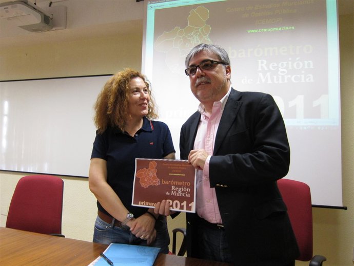 Presentación del barómetro de primavera del CEMOP