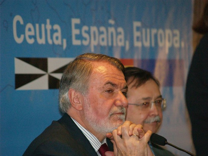 Jaime Mayor Oreja, En Ceuta