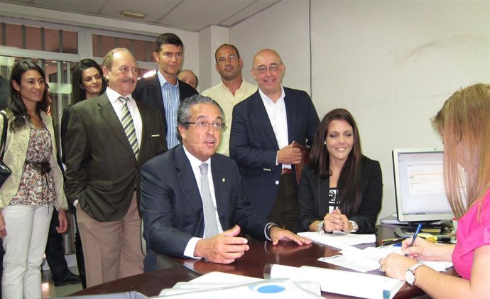 Antonio Alarcó Y Miembros De Su Candidatura