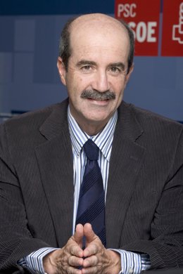 Santiago Pérez.