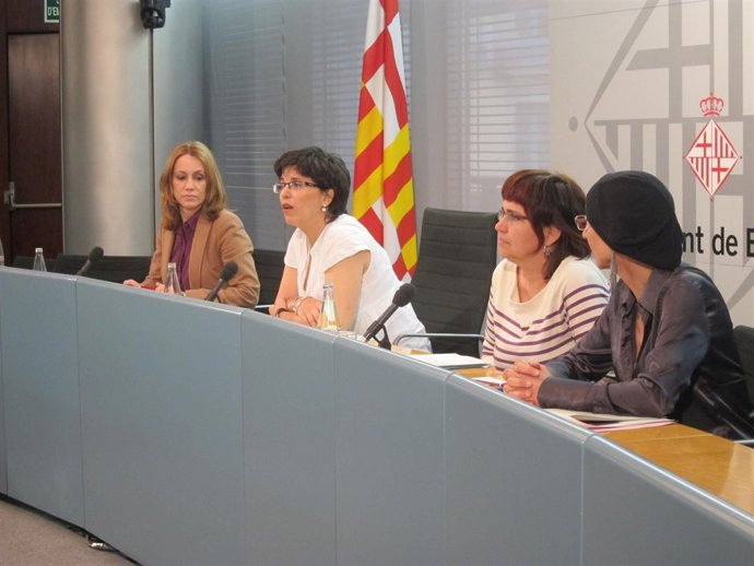 La Concejal De Mujeres, Elsa Blasco, En La Presentación Del Informe