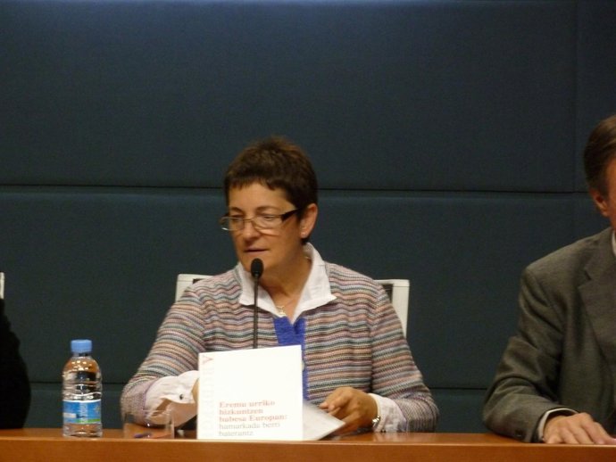 La Viceconsejera De Política Lingüística, Lurdes Auzmendi.