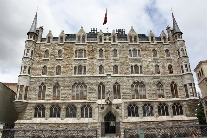 Sede De Caja España En León