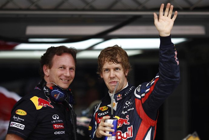 Vettel (D) Y Horner (Red Bull) En El GP De China