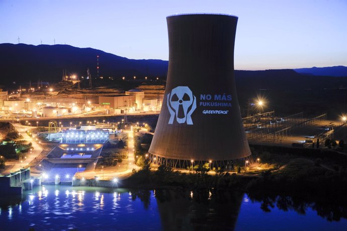 Campaña antinuclear de Greenpeace en Ascó