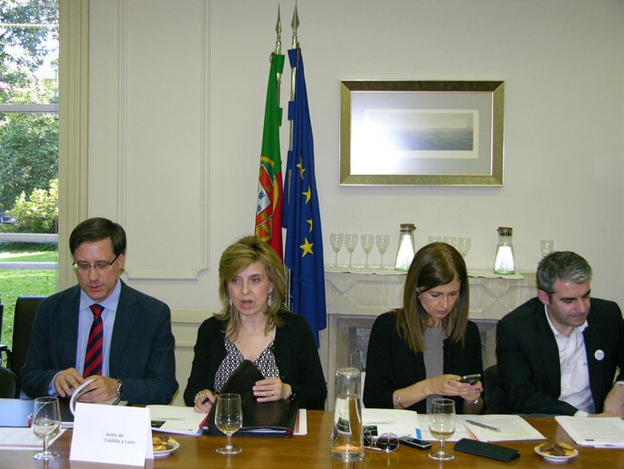 Reunión De Trabajo De María José Salgueiro En Oporto