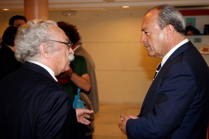 El Poeta Fernando Echevarría Y López Marcano