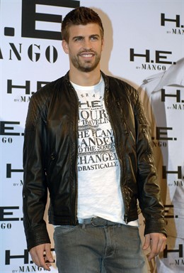 Piqué En La Presentación De La Línea Masculina De Mango