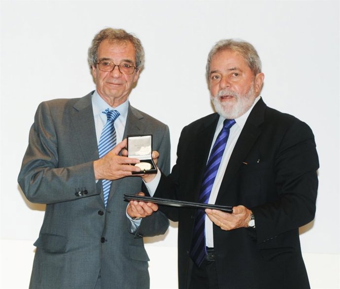 El Presidente De Telefónica, César Alierta, Y Lula Da Silva
