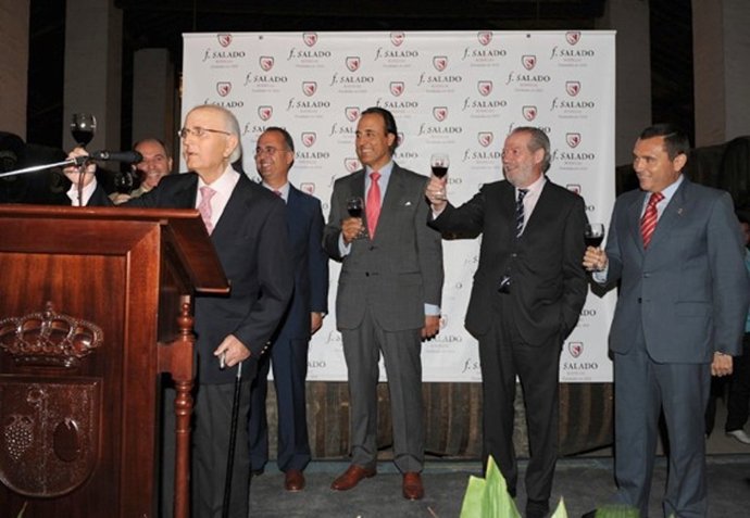 Presentación Del Primer Vino Tinto Del Aljarafe