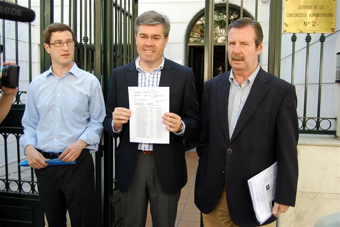 Miguel Contreras, José Enrique Fernández De Moya Y Miguel Ángel García Anguita.