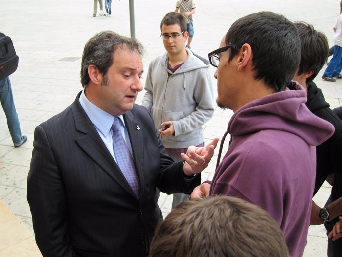 El Alcalde De Barcelona Jordi Hereu