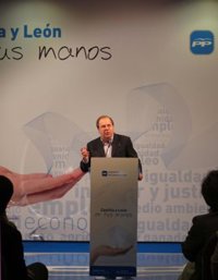 Herrera apunta al Acuerdo de Competitividad e Innovación Industrial como "hoja de ruta" de la política económica futura