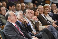 Jáuregui expresa su "afecto" a los valencianos frente a aquellos que "manipulan mis palabras"