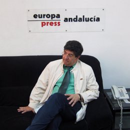Diego Valderas, Durante Un Momento De La Entrevista