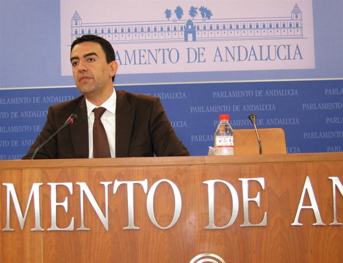 Mario Jiménez, portavoz del grupo socialista