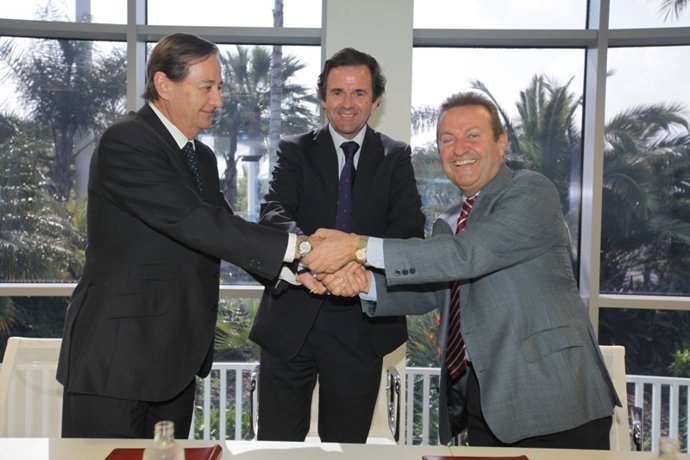 Firma Convenio Pfizer Y La Fundación De Las Artes Y Las Ciencias De Valencia.