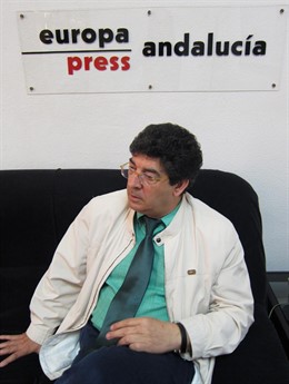 Diego Valderas, En Un Momento De La Entrevista