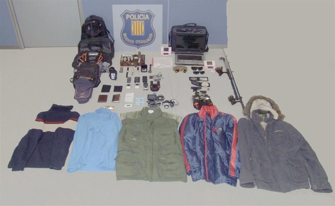 Objetos Recuperados De Los Robos En Coches Del Delta De L'ebre