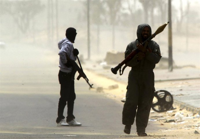 Bombardeos En La Ciudad Libia De Ajdabiya