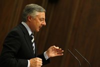 Blanco dice que no se ha convertido en un agente inmobiliario