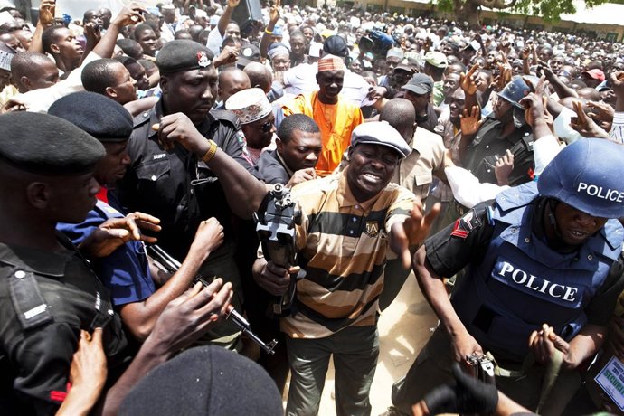 Protestas En Nigeria Tras La Victoria De Jonathan
