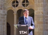 López: el pacto PSE-PP goza de un "estupendo" estado de salud