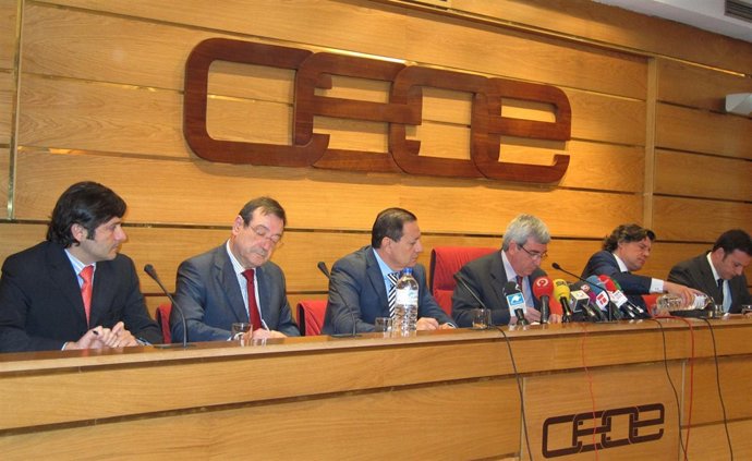 'Libertad Sin Humo' Pide La Suspensión De La Ley Antitabaco