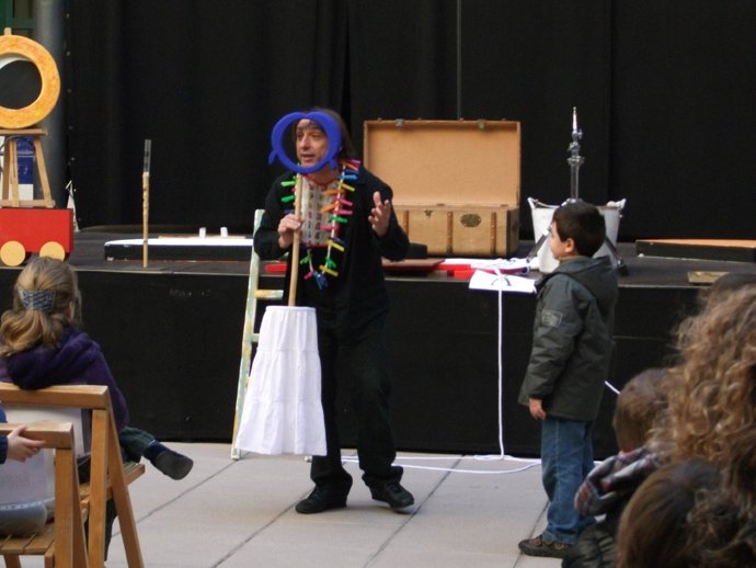 Titellet Del Solet I La Lluna