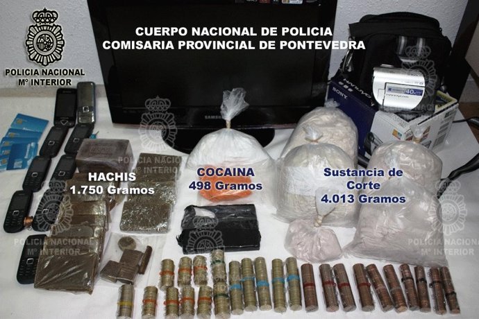 Material Intervenido En El Poblado De O Vao, En Poio
