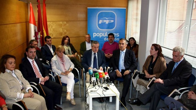 Miembros Del PP De León