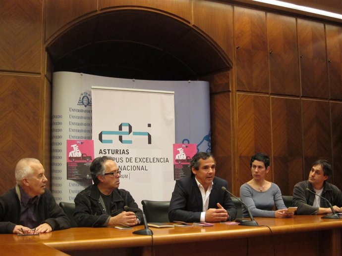 Presentación De La Gira Teatral 'La Escena Ambulante'