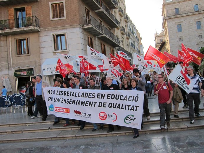 Manifestación Contra Los Recortes En Educación