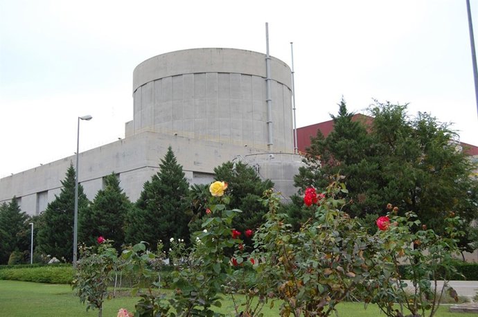 Exterior Del Edificio Del Reactor De Cofrentes