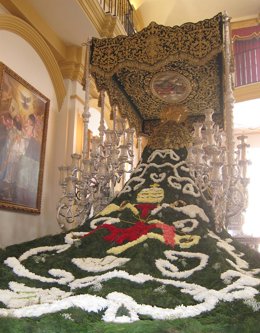 Manto Floral De La Virgen De Las Penas