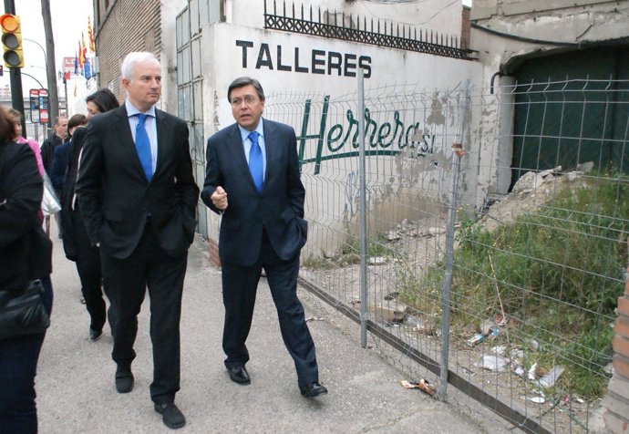 Eloy Suárez En Avenida Cataluña