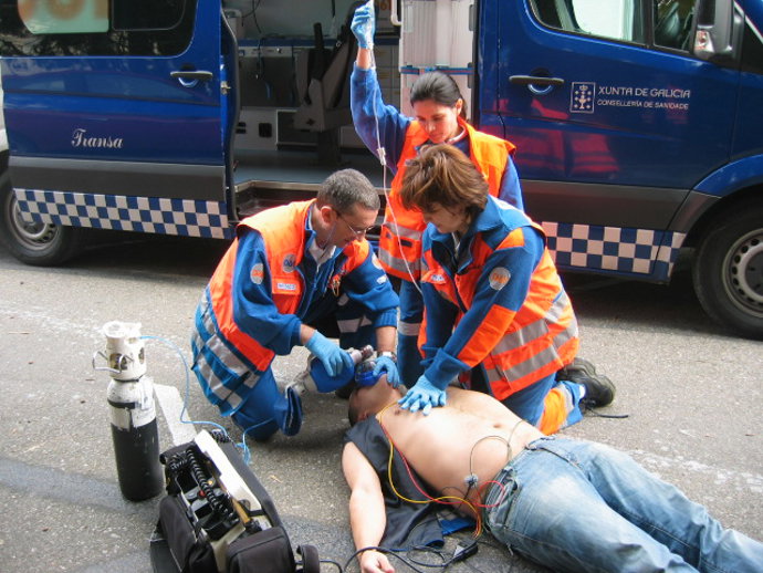 Maniobra de reanimación de personal del 061-Galicia