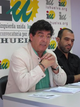 El Coordinador General De IULV-CA, Diego Valderas, En Rueda De Prensa. 