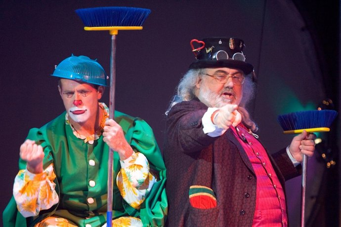 Los Payasos Del Circo Gran Fele