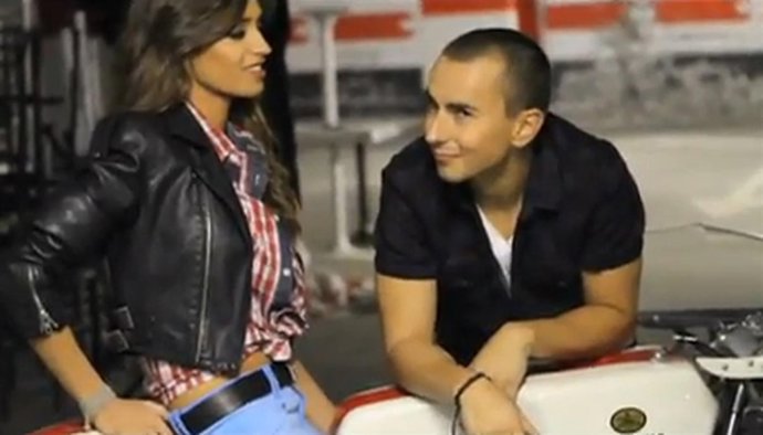 Sara Carbonero Y Jorge Lorenzo Durante La Entrevista Para La Revista 'Elle'