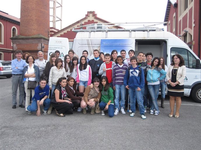 Visita Al CIMA De Alumnos Del IES Alisal