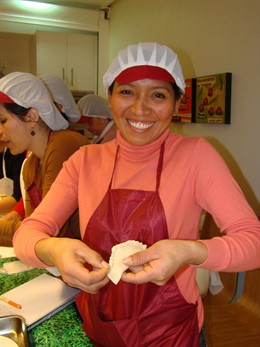 Inmigrante Residente En Murcia En Un Taller Formativo