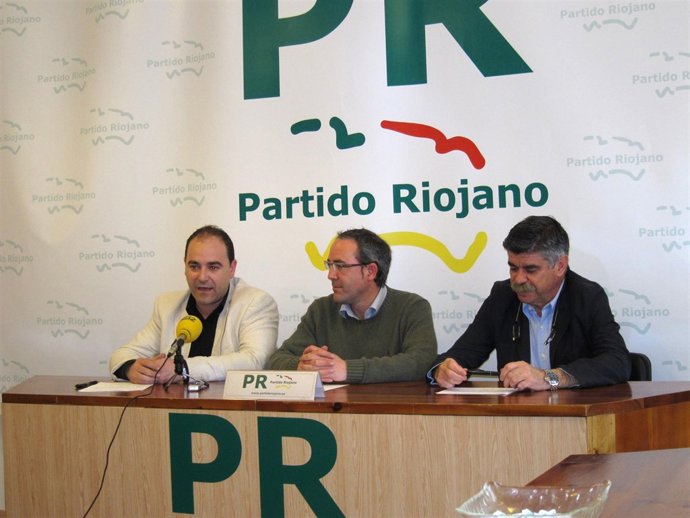 Diego, Varea Y Gil Trincado, En La Rueda De Prensa