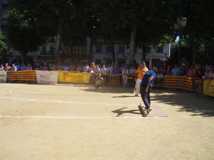 Lanzamiento De Barra Aragonesa
