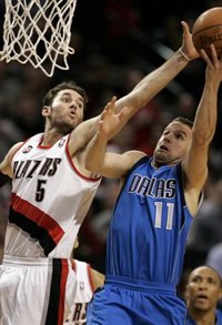 Baloncesto/NBA.- Portland remonta 23 puntos e iguala su serie con Dallas